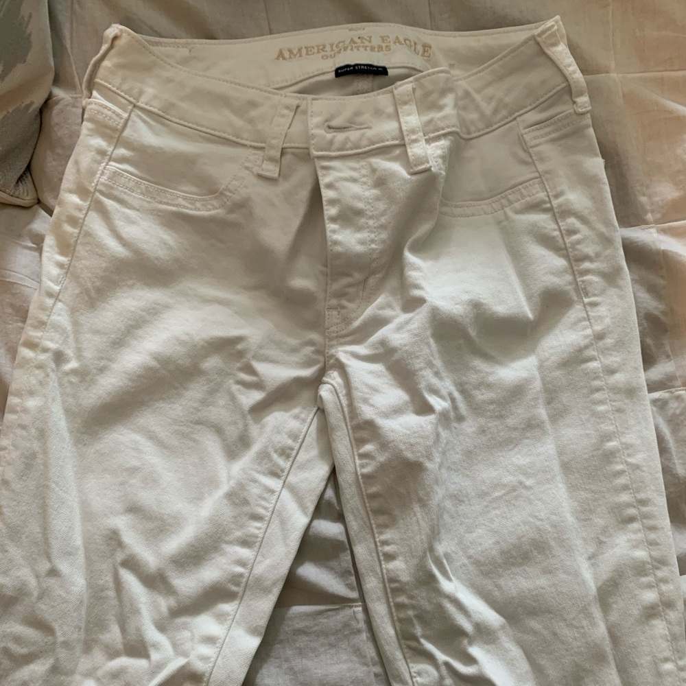 White jeggings American Eagle size 2